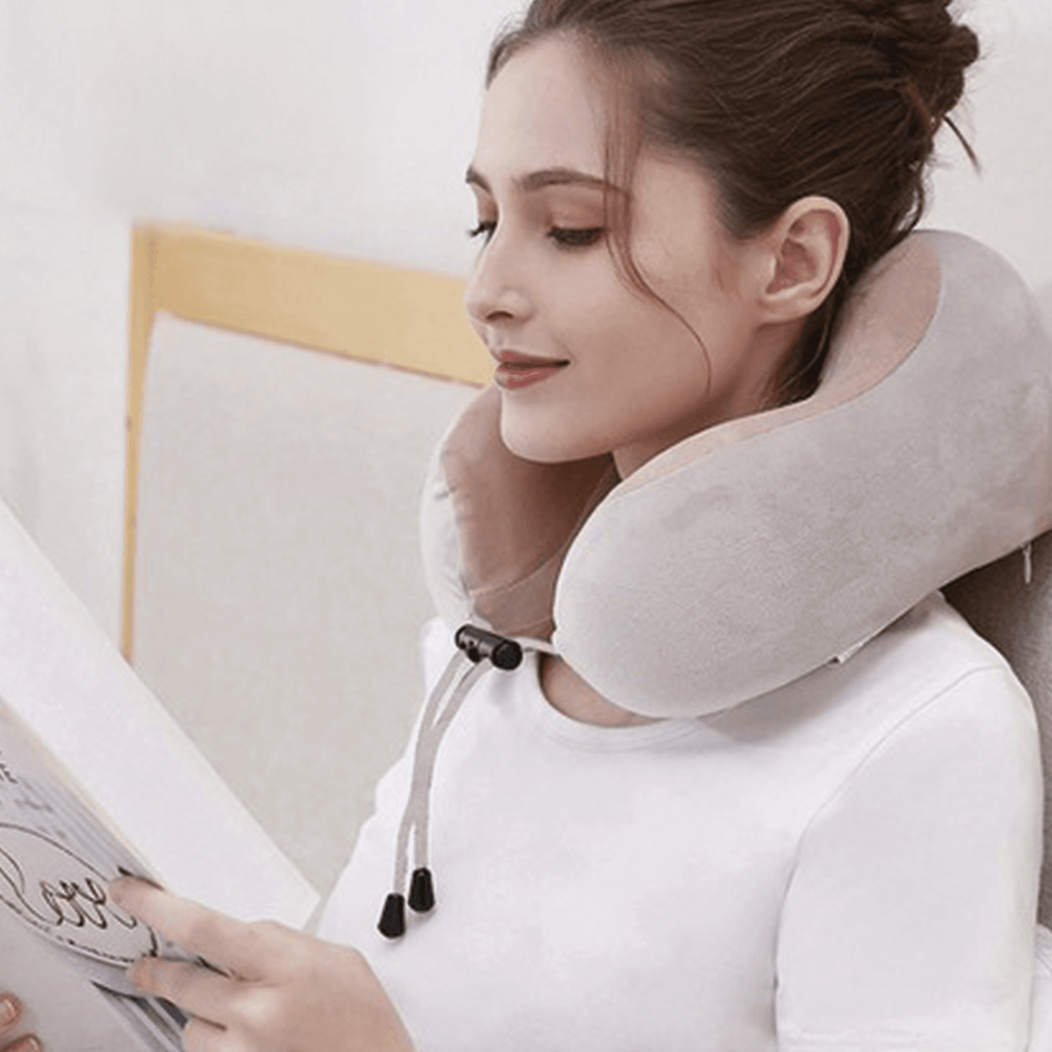 Masážní polštář na krk Shiatsu šedobéžový - Obrázek 5